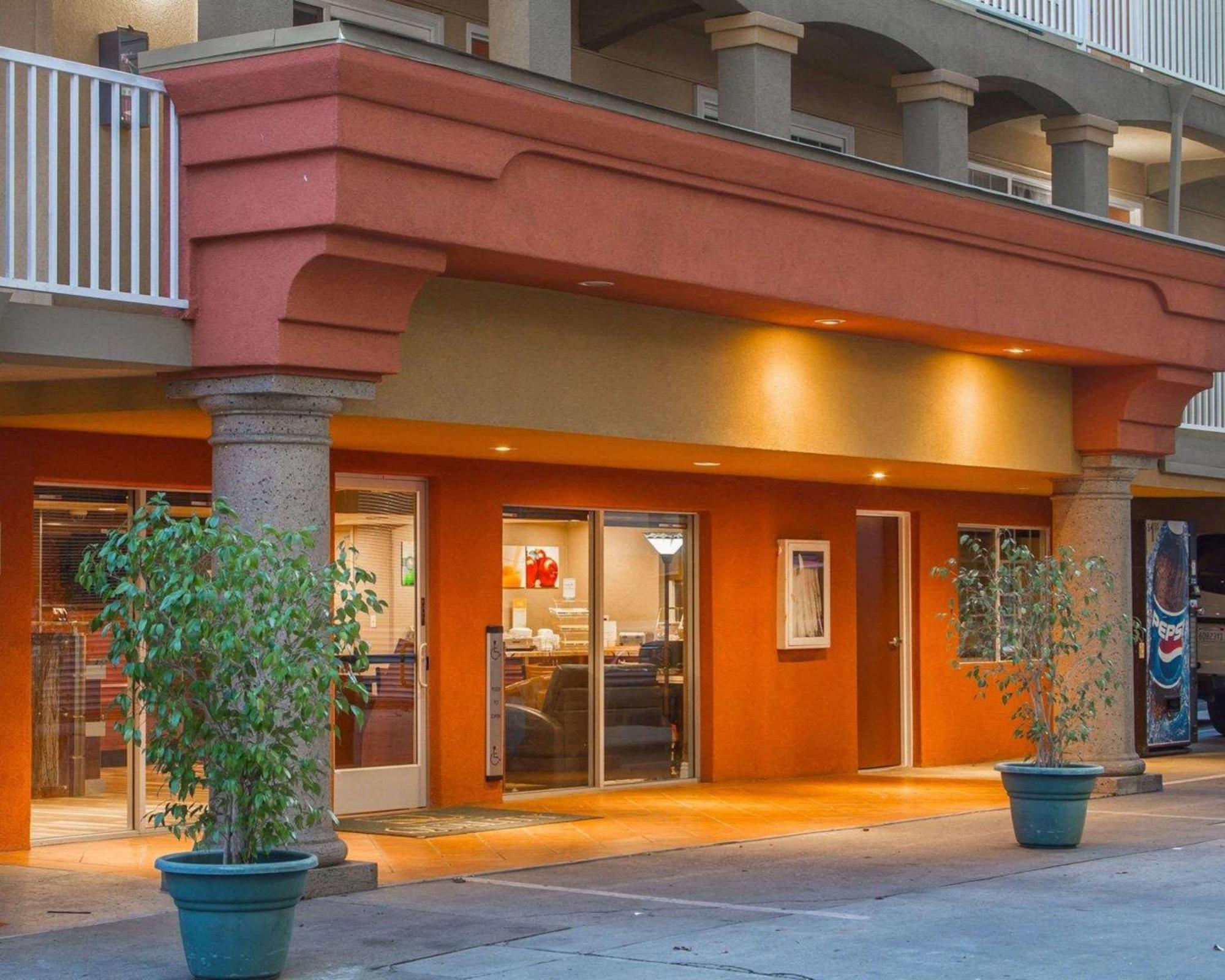 Quality Inn Sacramento Convention Center Ngoại thất bức ảnh